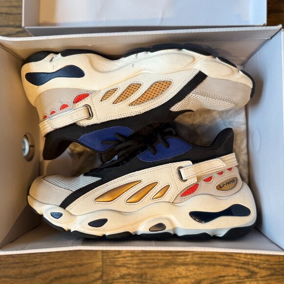 Li-Ning Butterfly 2018 – Lightweight Performance Shoe - Picture 1 of 6